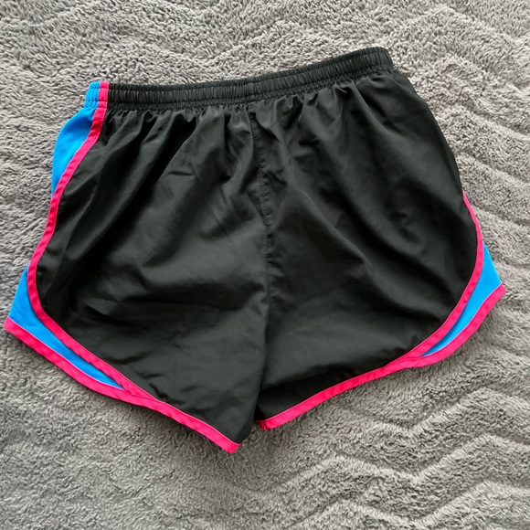 SOLD - Nike women’s size small dri-fit running Black, pink and Blue shorts - Picture 3 of 10